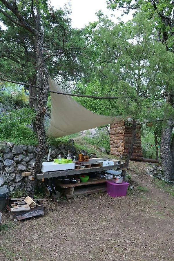 Tipi écologique au paradis Hotel Le Mas  Glamping Le Mas (Alpes-Maritimes)
